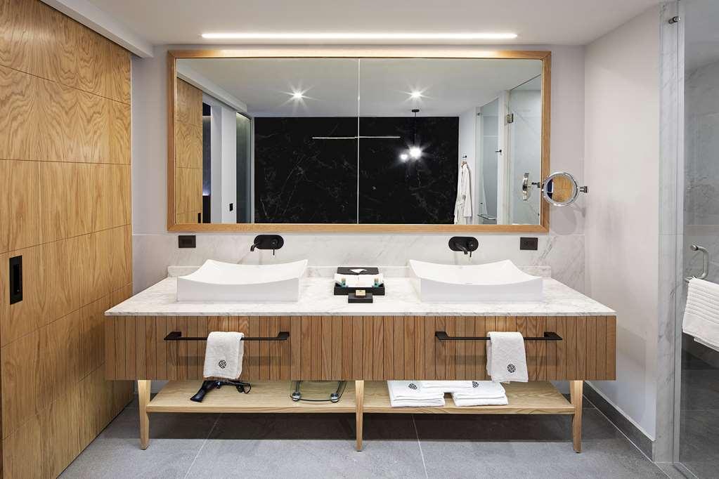 Galeria Plaza Monterrey Otel Dış mekan fotoğraf Bathroom