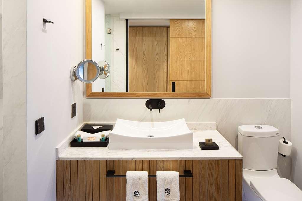 Galeria Plaza Monterrey Otel Dış mekan fotoğraf Bathroom